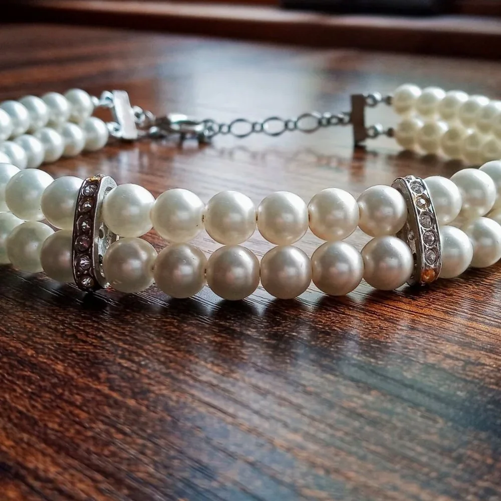 Beautiful & Elegant Double-strand Faux Pearl Necklace w/Rhinestone Spacers NWOT - Picture 6 of 11